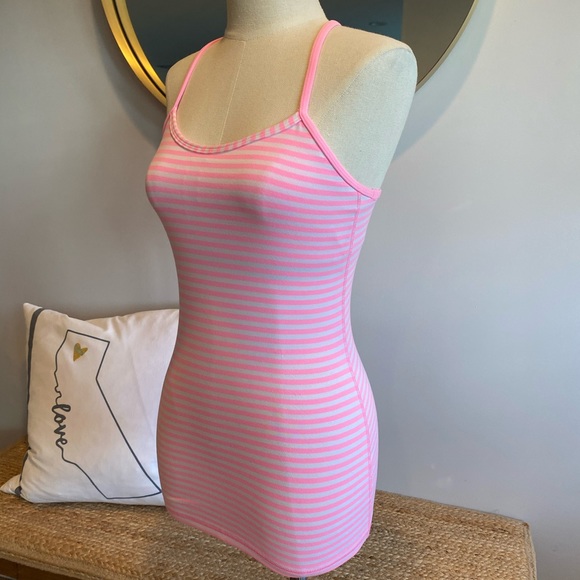 EUC LuluLemon Flow-y tank 4 - Picture 3 of 9